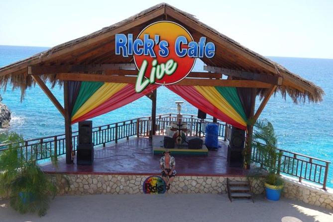 Seashore Vacation Home, Oceanpointe, Lucea, Jamaica Экстерьер фото
