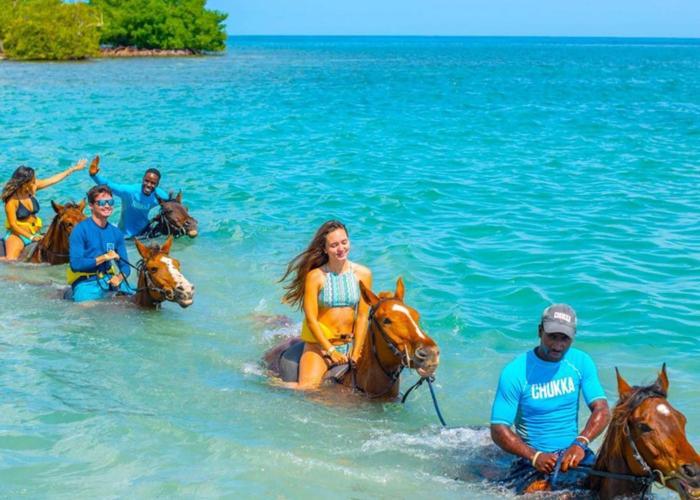 Seashore Vacation Home, Oceanpointe, Lucea, Jamaica Экстерьер фото