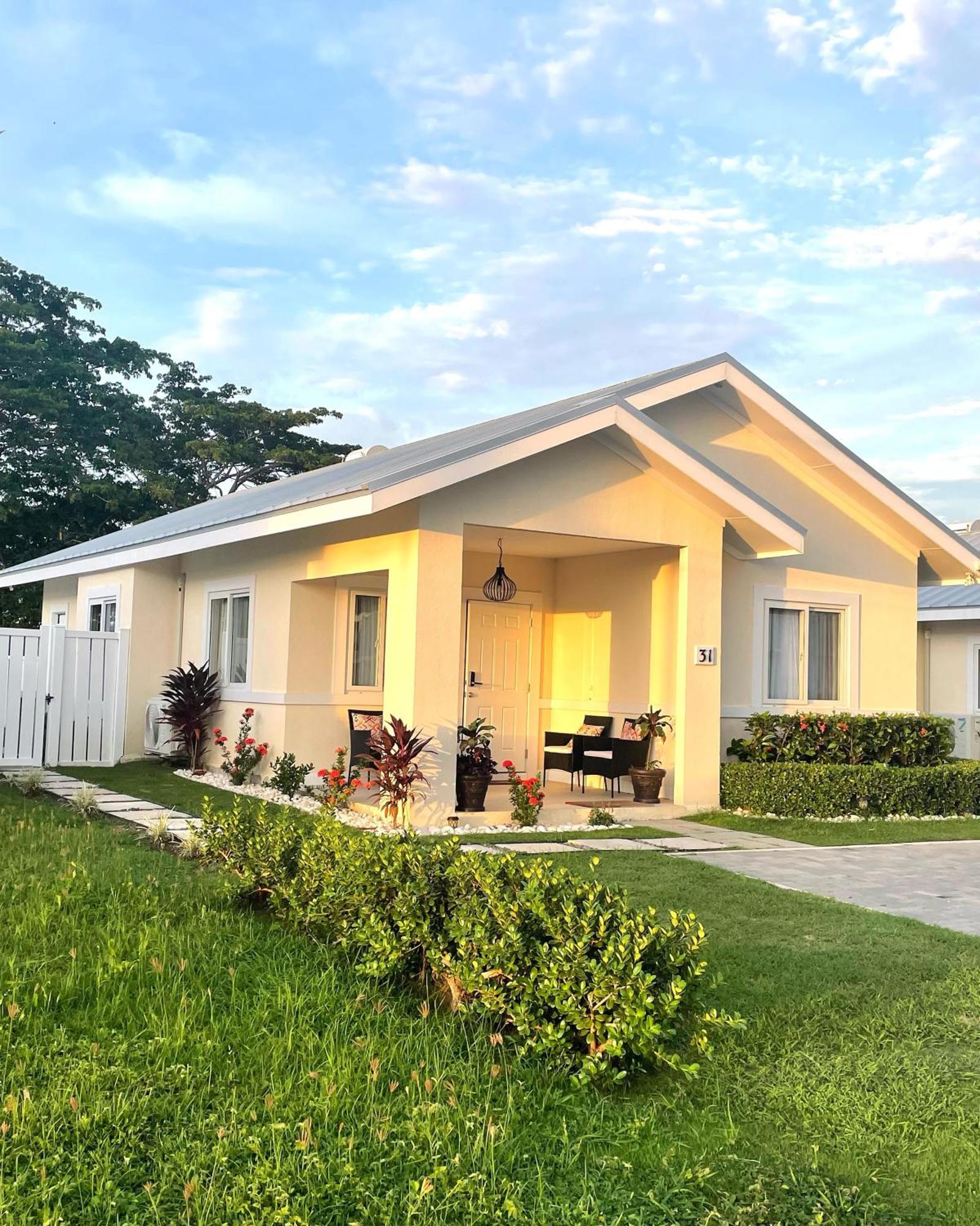 Seashore Vacation Home, Oceanpointe, Lucea, Jamaica Экстерьер фото